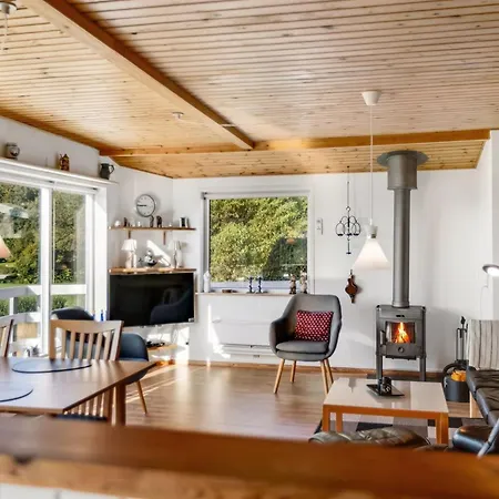 Vakantiehuis Senni - 800m From The Sea By Interhome *