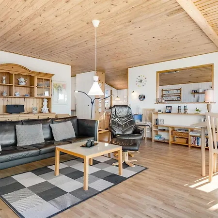 Vakantiehuis Senni - 800m From The Sea By Interhome